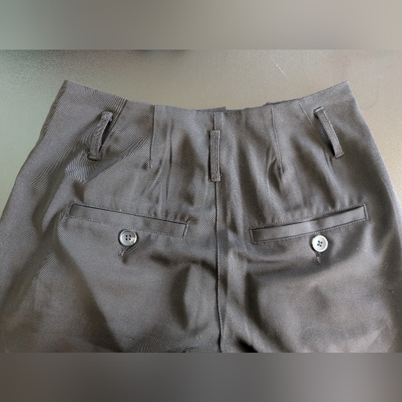 Black High-Waisted Trousers with Belt - Picture 7 of 12